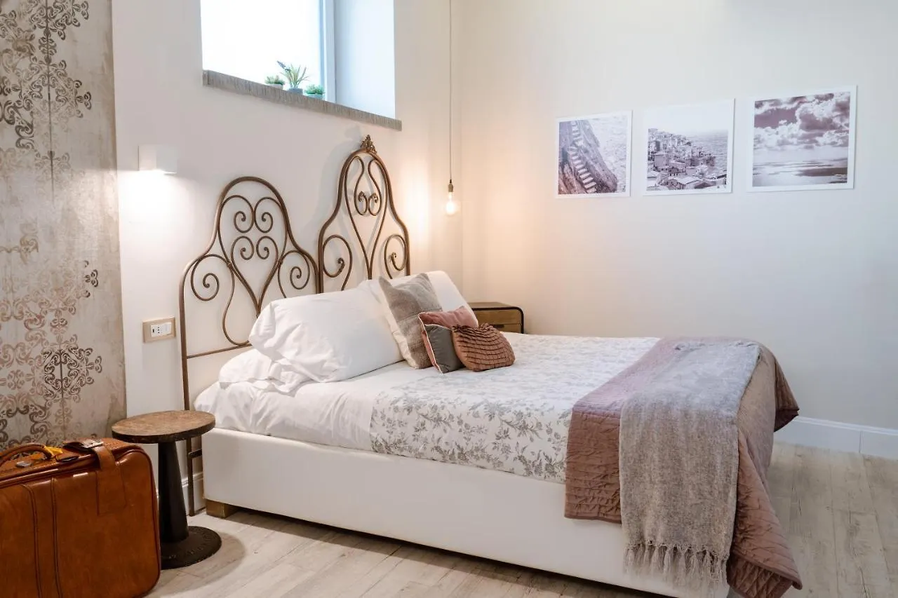 Le 5 Terre La Spezia Hotel 2*,  Itália