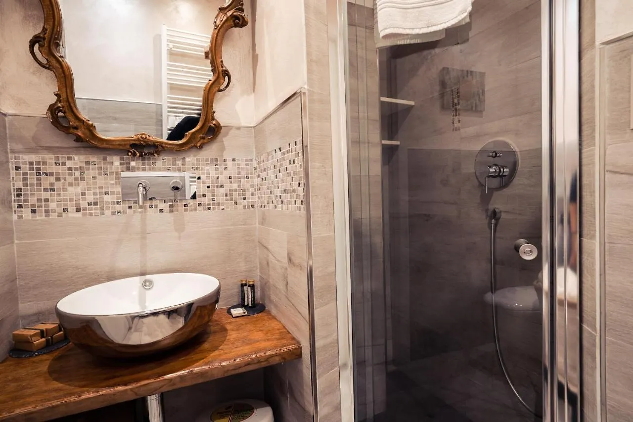 Le 5 Terre La Spezia Hotel 2*,  Italy